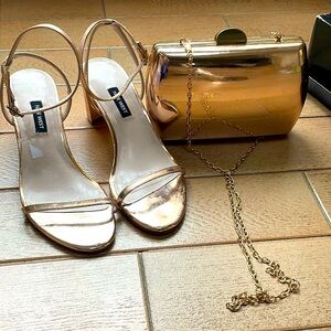 Nine West Rose Gold Strappy block heel sandal with matching purse  size 7.5